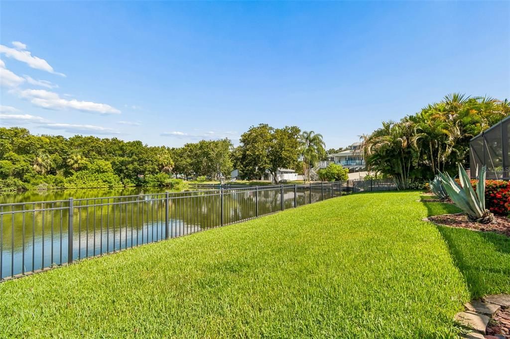 En Venta: $975,000 (2 camas, 2 baños, 1689 Pies cuadrados)