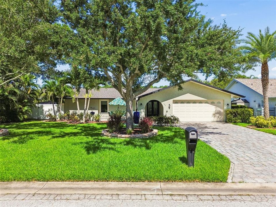 En Venta: $975,000 (2 camas, 2 baños, 1689 Pies cuadrados)