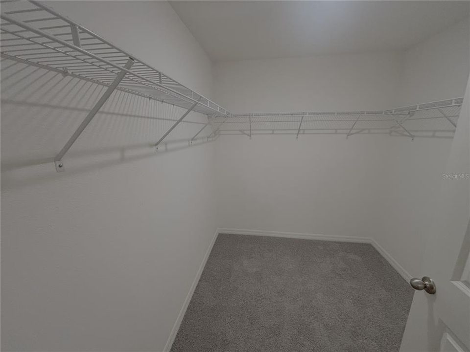 В аренду: $1,995 (4 спален, 2 ванн, 1804 Квадратных фут)