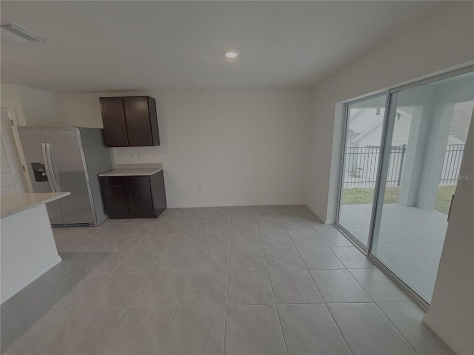 В аренду: $1,995 (4 спален, 2 ванн, 1804 Квадратных фут)