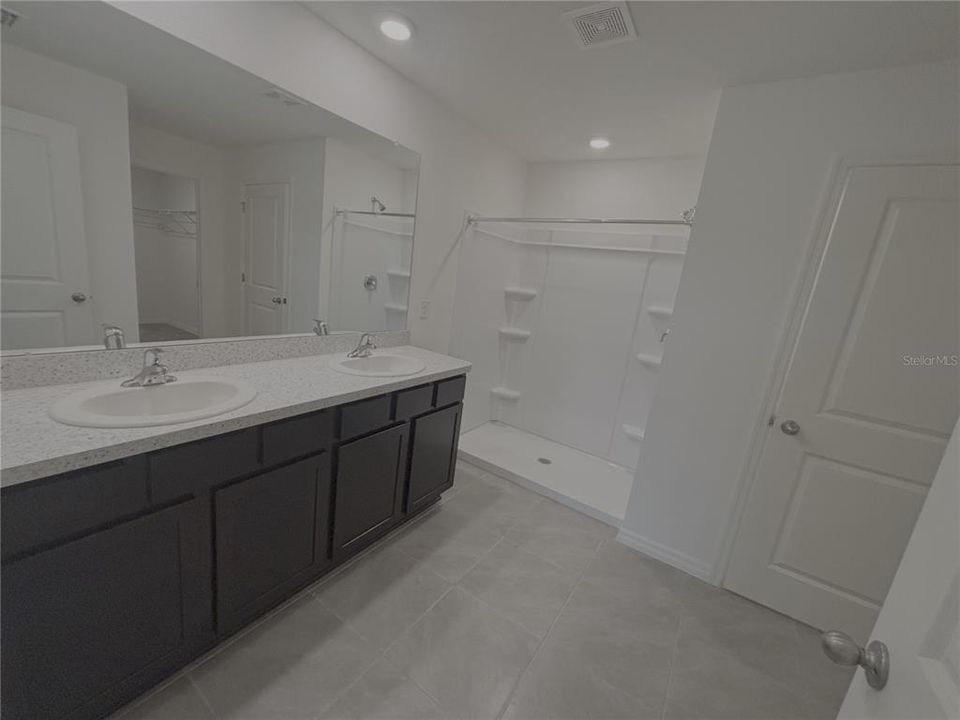 В аренду: $1,995 (4 спален, 2 ванн, 1804 Квадратных фут)