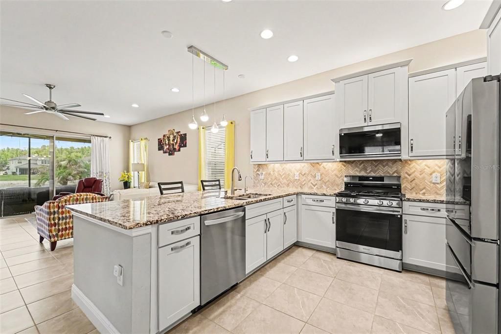 For Sale: $510,000 (3 beds, 2 baths, 2092 Square Feet)