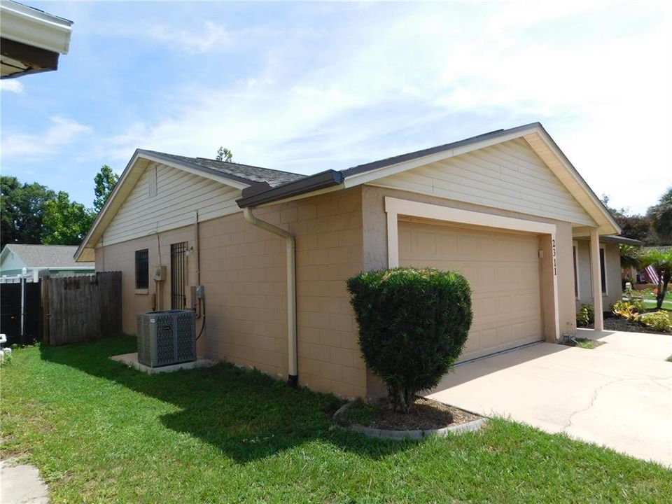 For Sale: $365,000 (4 beds, 2 baths, 1426 Square Feet)