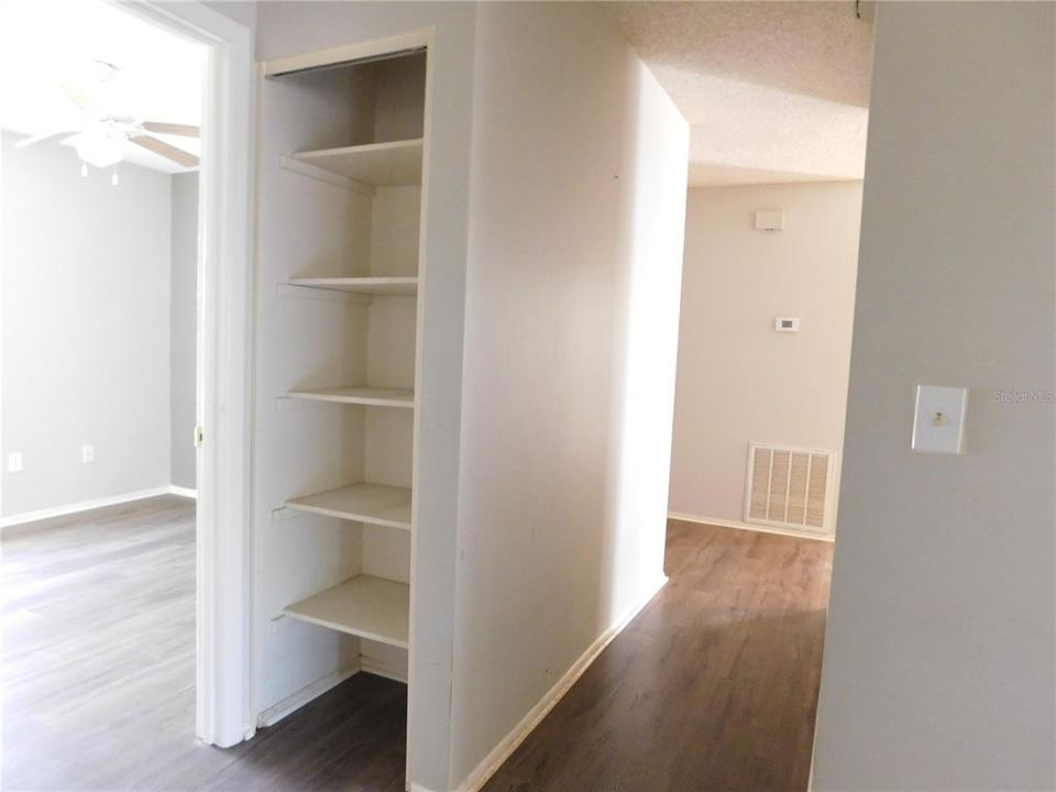 For Sale: $365,000 (4 beds, 2 baths, 1426 Square Feet)