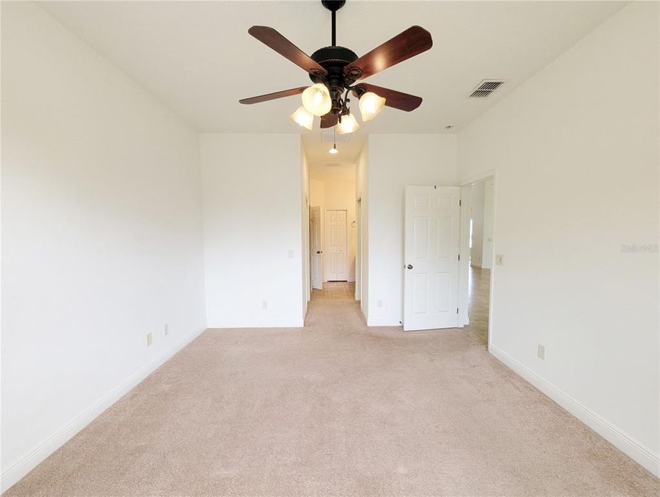 For Sale: $230,000 (3 beds, 2 baths, 1706 Square Feet)
