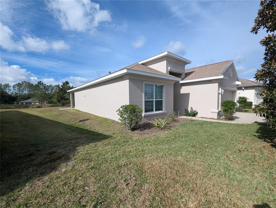 For Sale: $230,000 (3 beds, 2 baths, 1706 Square Feet)