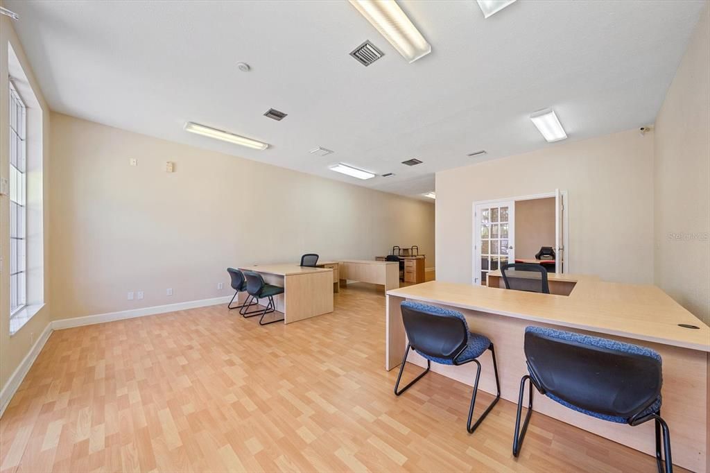 For Sale: $375,000 (0 beds, 0 baths, 1152 Square Feet)