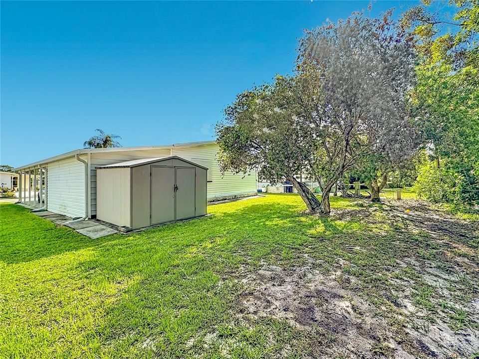 For Sale: $144,000 (3 beds, 2 baths, 936 Square Feet)