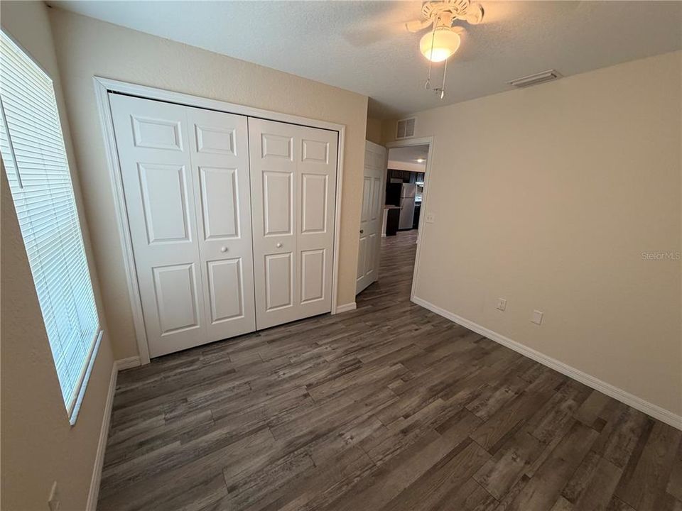 For Rent: $1,300 (2 beds, 2 baths, 3899 Square Feet)