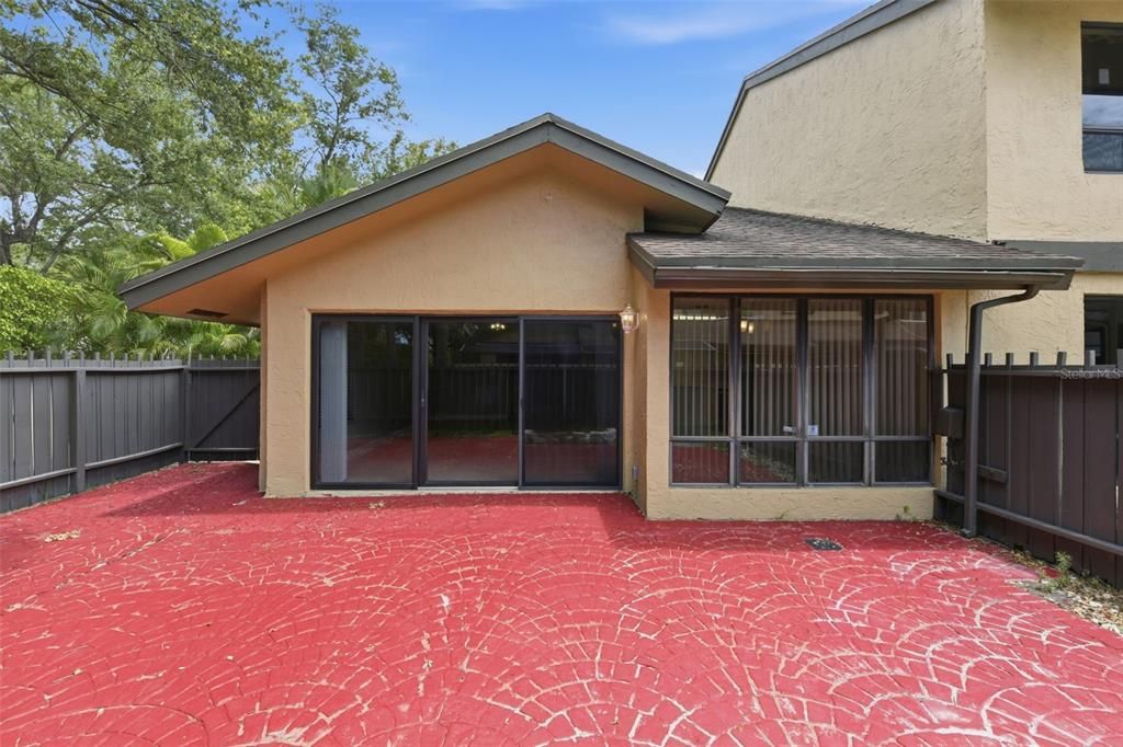 На продажу: $369,900 (2 спален, 2 ванн, 1130 Квадратных фут)