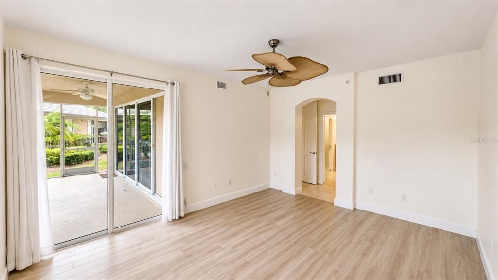 For Rent: $3,250 (3 beds, 2 baths, 1804 Square Feet)