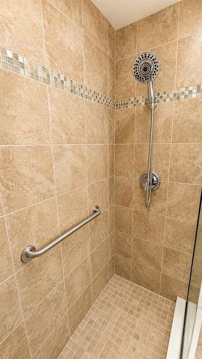 For Rent: $3,250 (3 beds, 2 baths, 1804 Square Feet)