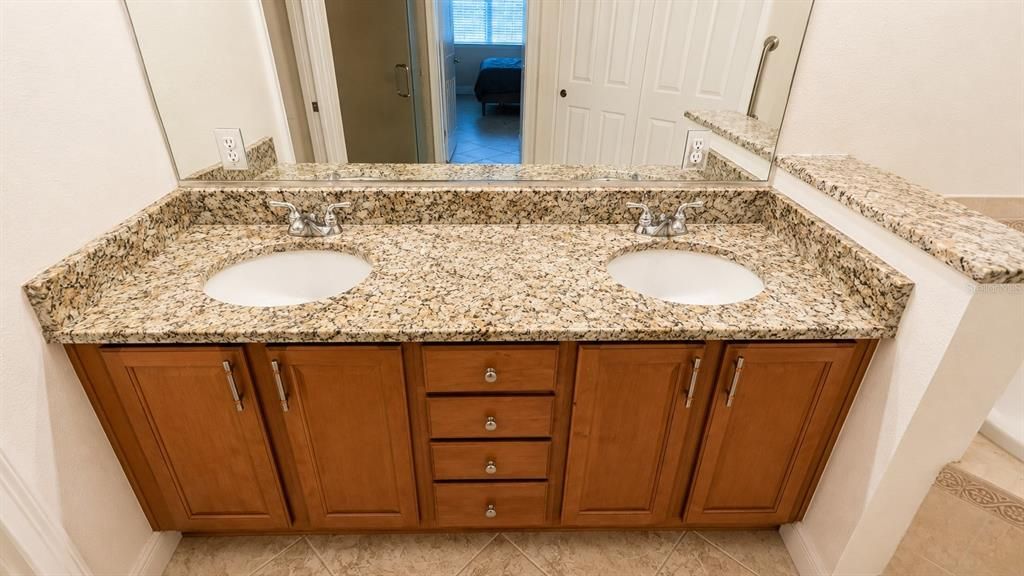 For Rent: $3,250 (3 beds, 2 baths, 1804 Square Feet)