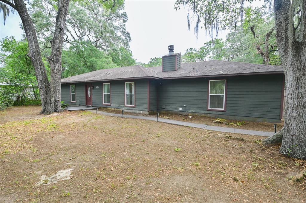For Sale: $329,000 (3 beds, 2 baths, 1400 Square Feet)