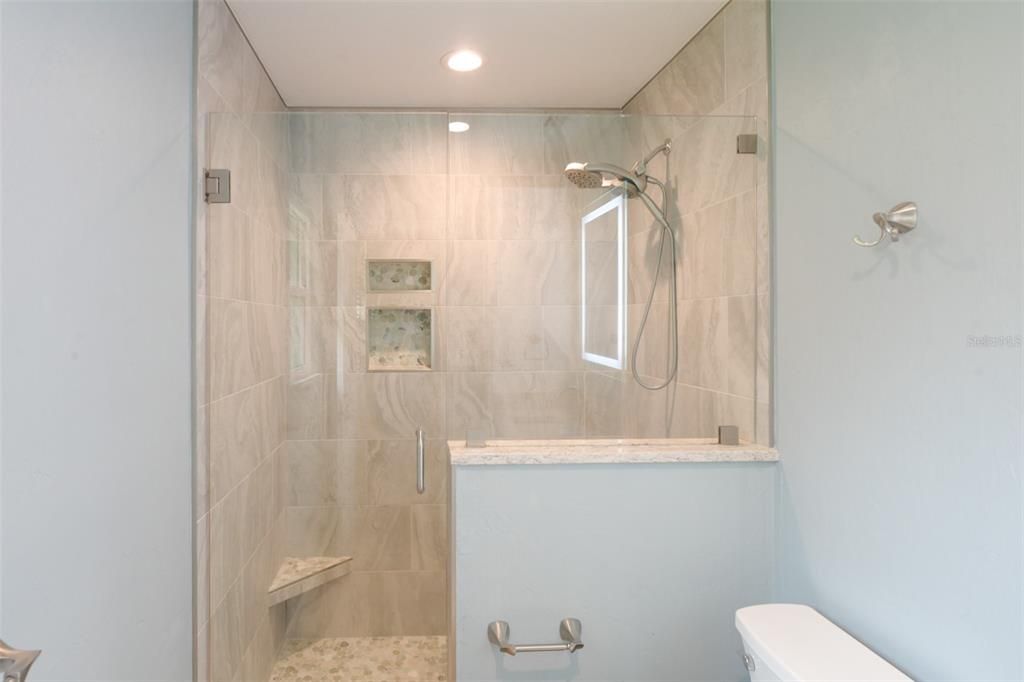 For Sale: $329,000 (3 beds, 2 baths, 1400 Square Feet)