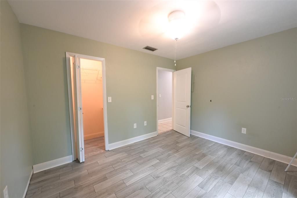 For Sale: $329,000 (3 beds, 2 baths, 1400 Square Feet)