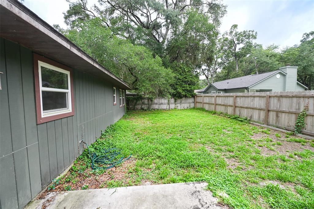 For Sale: $329,000 (3 beds, 2 baths, 1400 Square Feet)