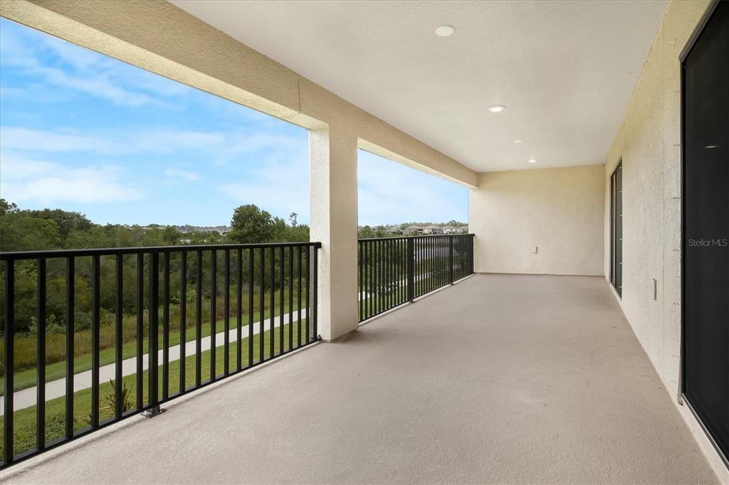 For Rent: $4,500 (5 beds, 4 baths, 4295 Square Feet)
