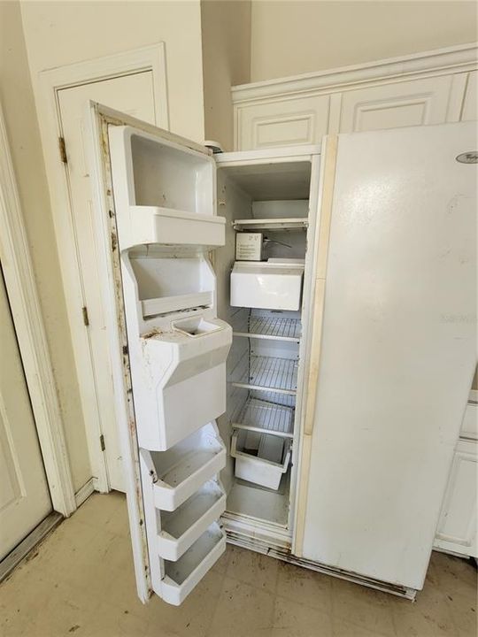 For Sale: $195,000 (2 beds, 2 baths, 1657 Square Feet)