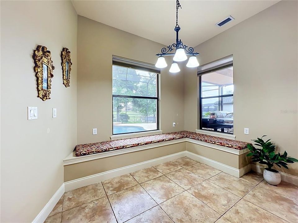For Sale: $1,075,000 (4 beds, 4 baths, 3552 Square Feet)
