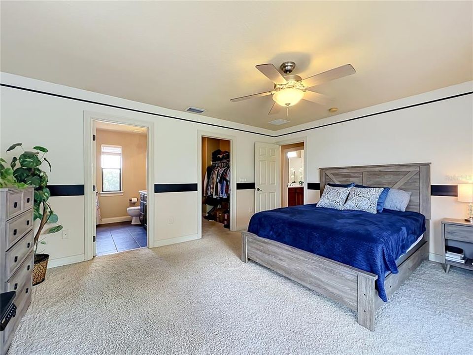 For Sale: $1,075,000 (4 beds, 4 baths, 3552 Square Feet)