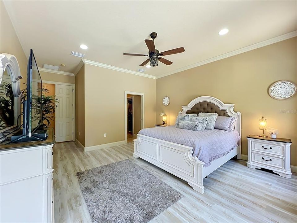 For Sale: $1,075,000 (4 beds, 4 baths, 3552 Square Feet)