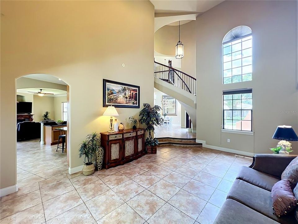 For Sale: $1,075,000 (4 beds, 4 baths, 3552 Square Feet)