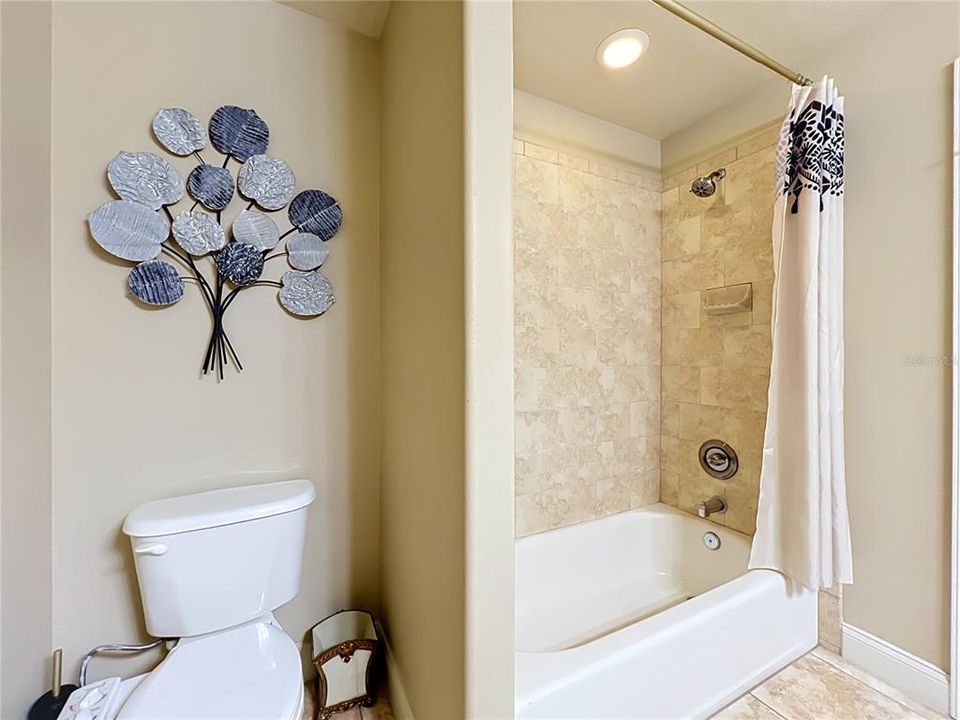 For Sale: $1,075,000 (4 beds, 4 baths, 3552 Square Feet)