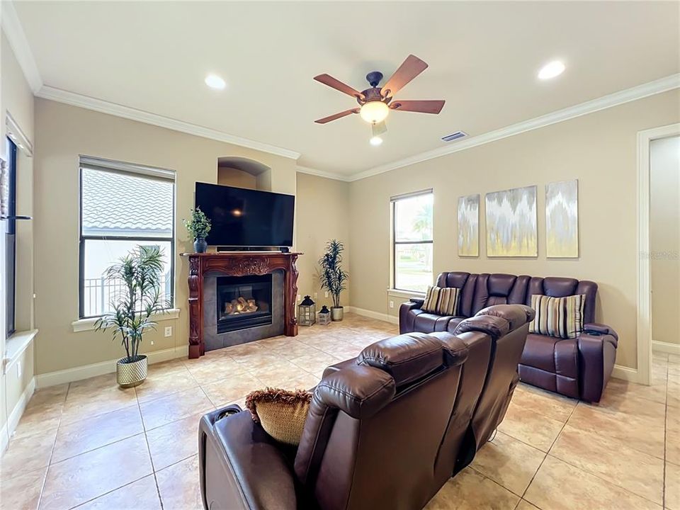 For Sale: $1,075,000 (4 beds, 4 baths, 3552 Square Feet)