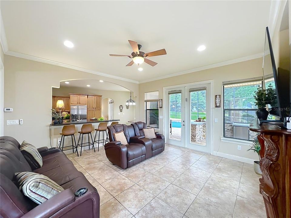 For Sale: $1,075,000 (4 beds, 4 baths, 3552 Square Feet)