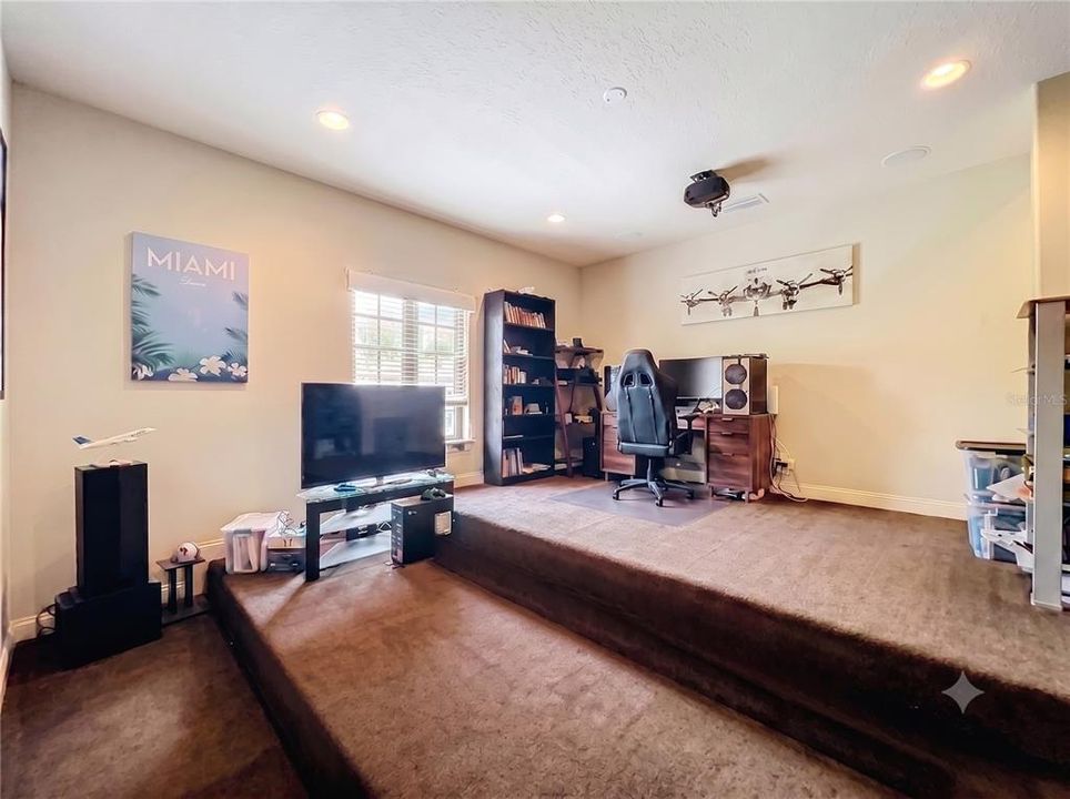 For Sale: $1,075,000 (4 beds, 4 baths, 3552 Square Feet)