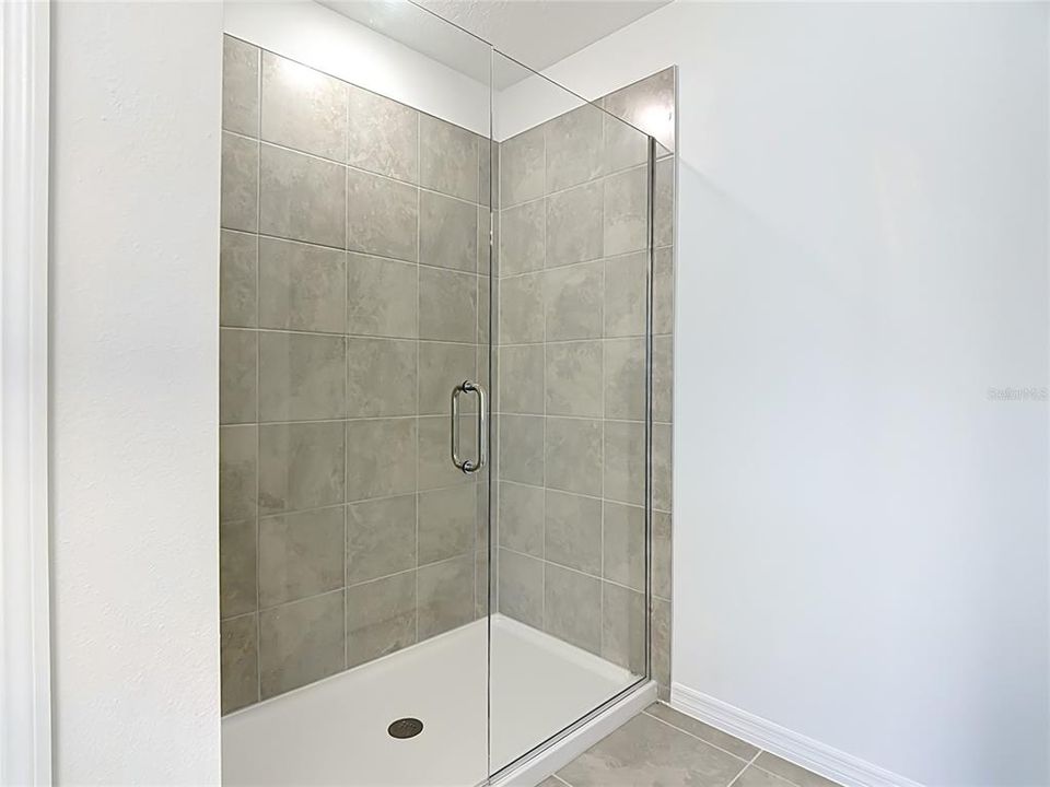 For Rent: $2,500 (3 beds, 2 baths, 1528 Square Feet)
