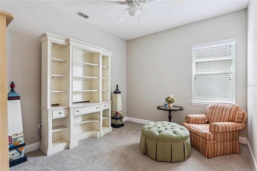For Sale: $325,000 (2 beds, 2 baths, 1655 Square Feet)