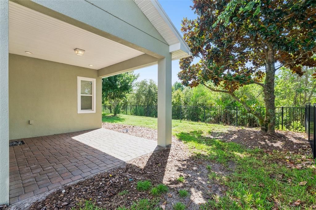 For Sale: $325,000 (2 beds, 2 baths, 1655 Square Feet)