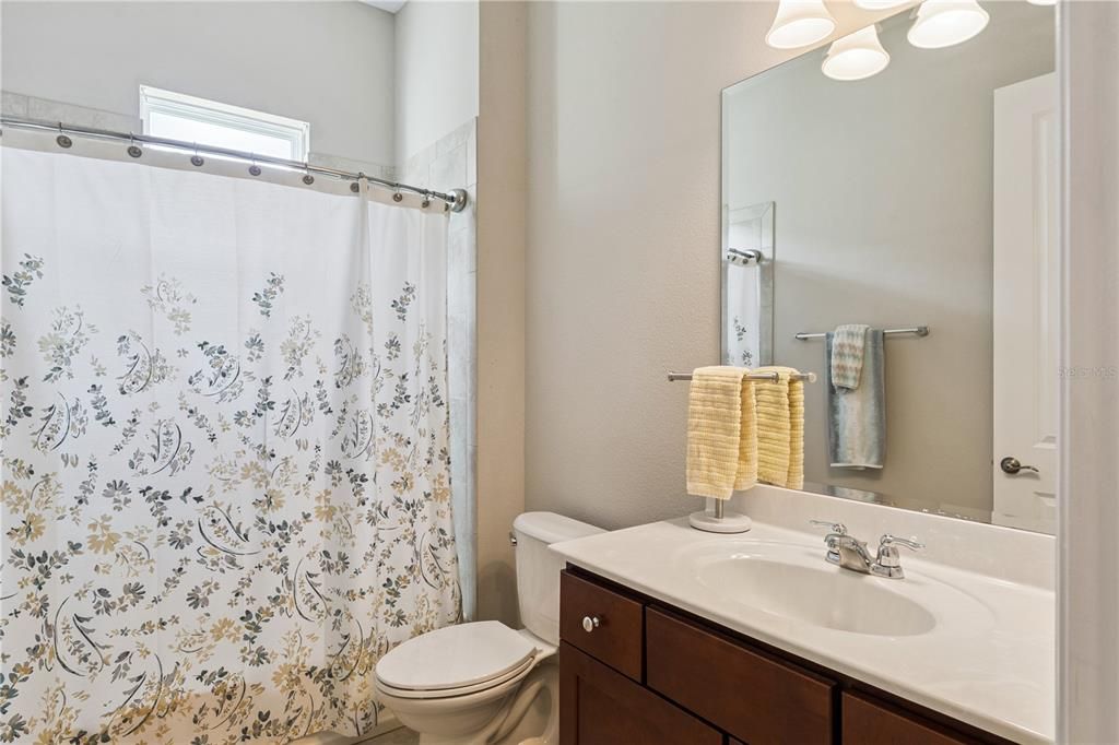 For Sale: $325,000 (2 beds, 2 baths, 1655 Square Feet)
