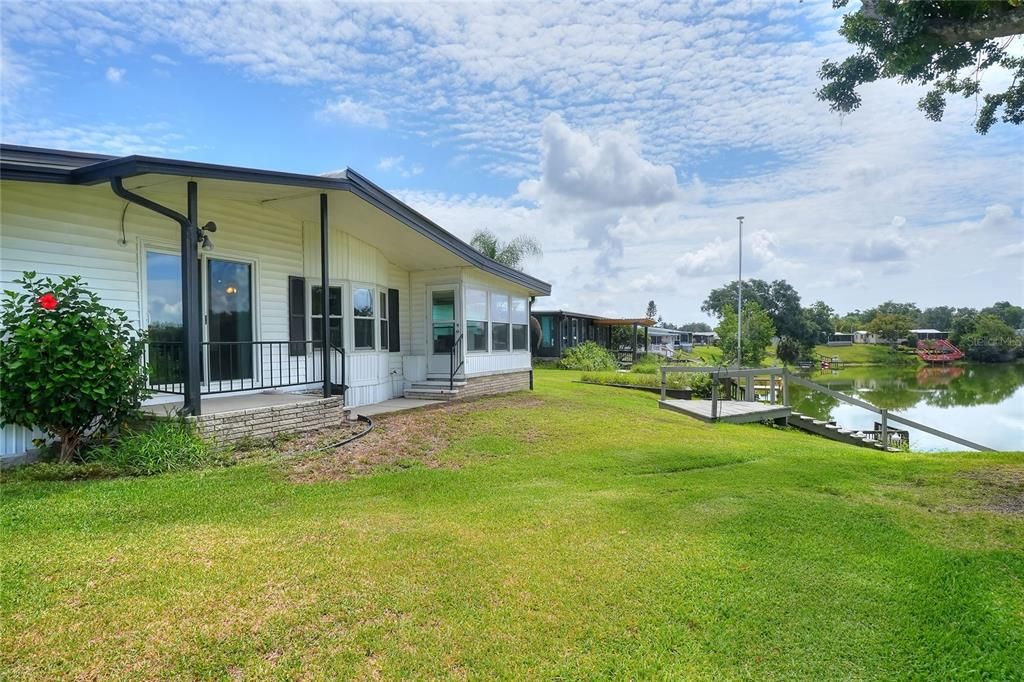 For Sale: $149,900 (2 beds, 2 baths, 1080 Square Feet)
