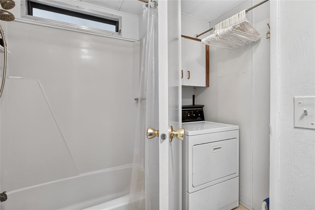 For Sale: $149,900 (2 beds, 2 baths, 1080 Square Feet)