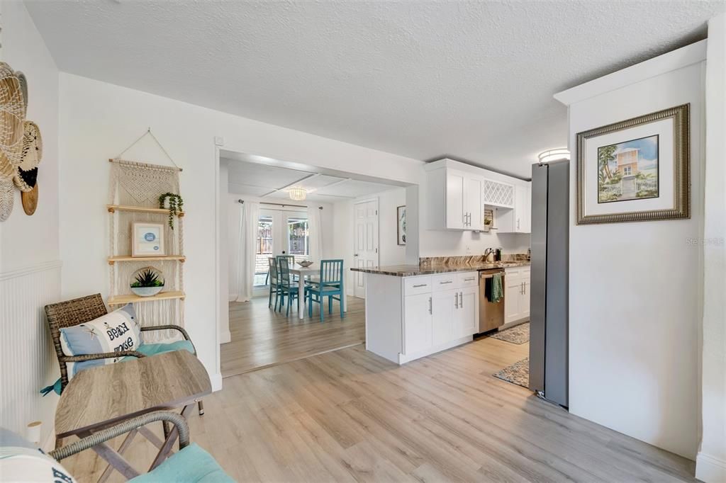 For Rent: $3,000 (4 beds, 2 baths, 1301 Square Feet)