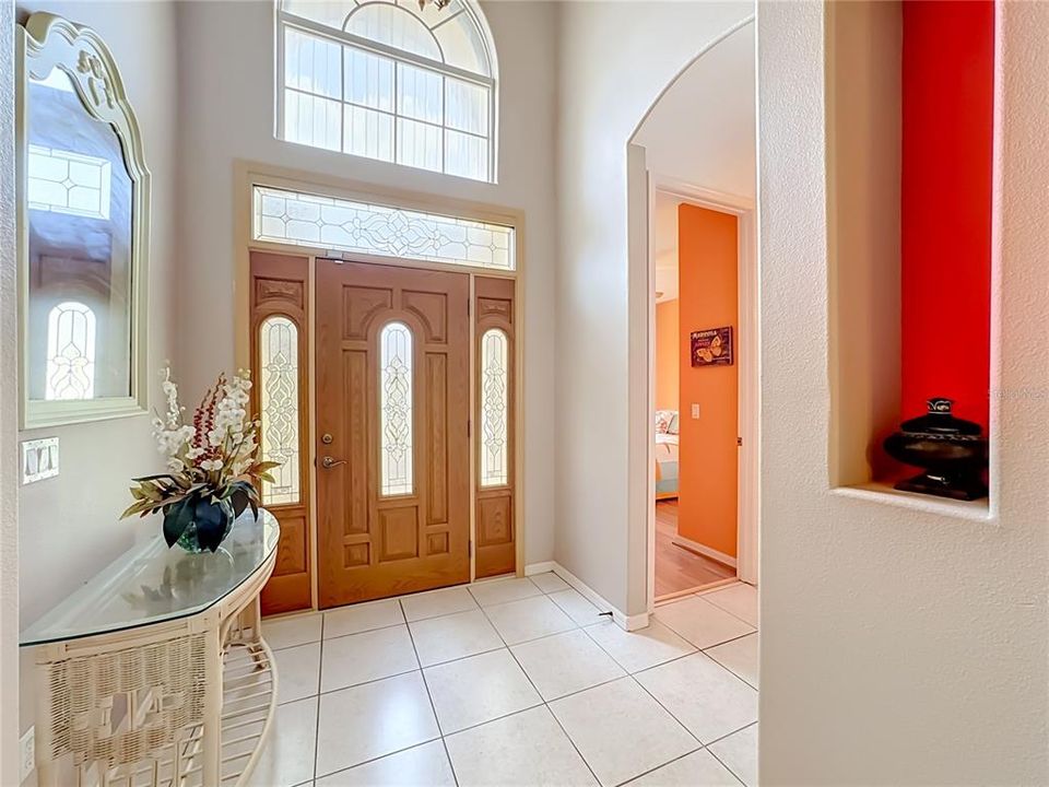 For Sale: $384,900 (2 beds, 2 baths, 2142 Square Feet)