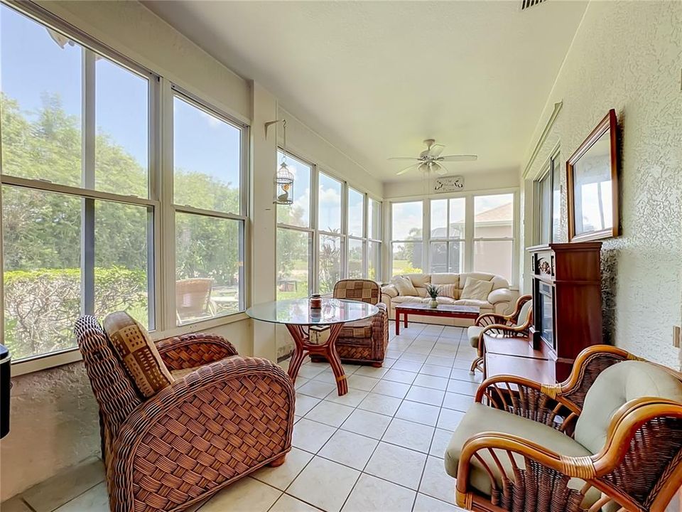 For Sale: $384,900 (2 beds, 2 baths, 2142 Square Feet)