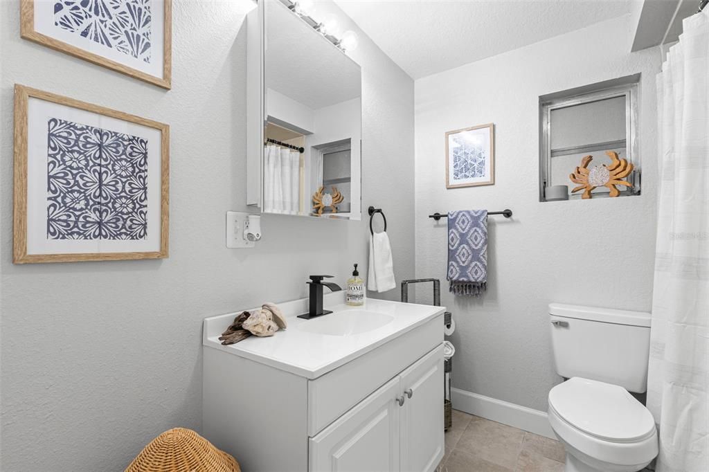 For Sale: $415,000 (4 beds, 2 baths, 1683 Square Feet)