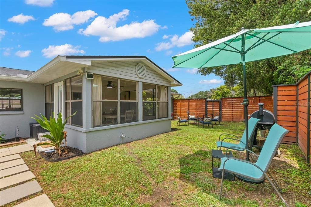 For Sale: $415,000 (4 beds, 2 baths, 1683 Square Feet)
