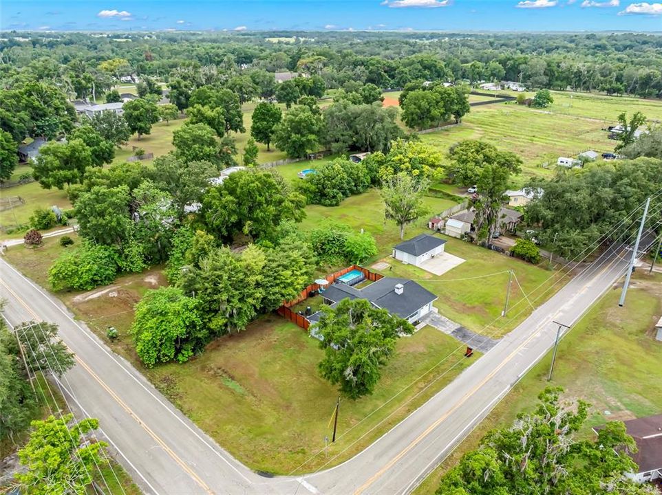 For Sale: $415,000 (4 beds, 2 baths, 1683 Square Feet)