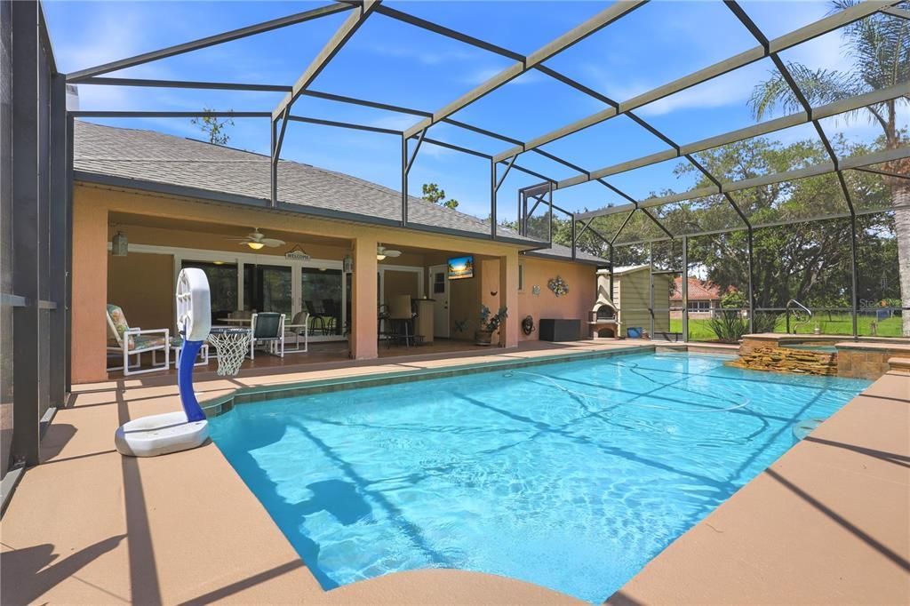 For Sale: $850,000 (3 beds, 3 baths, 2312 Square Feet)