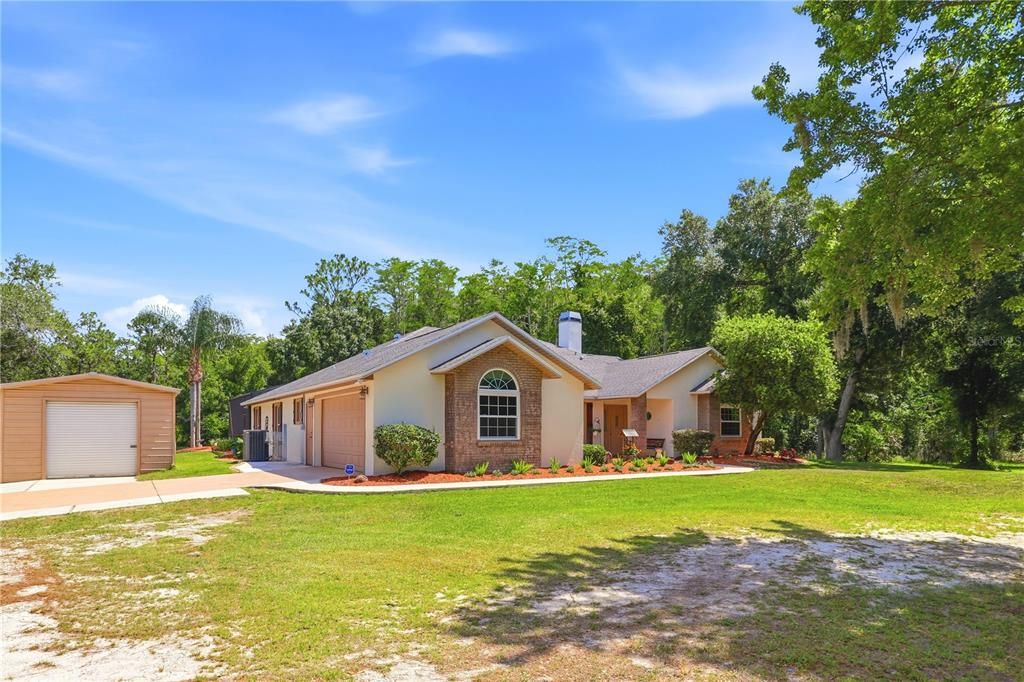 For Sale: $850,000 (3 beds, 3 baths, 2312 Square Feet)