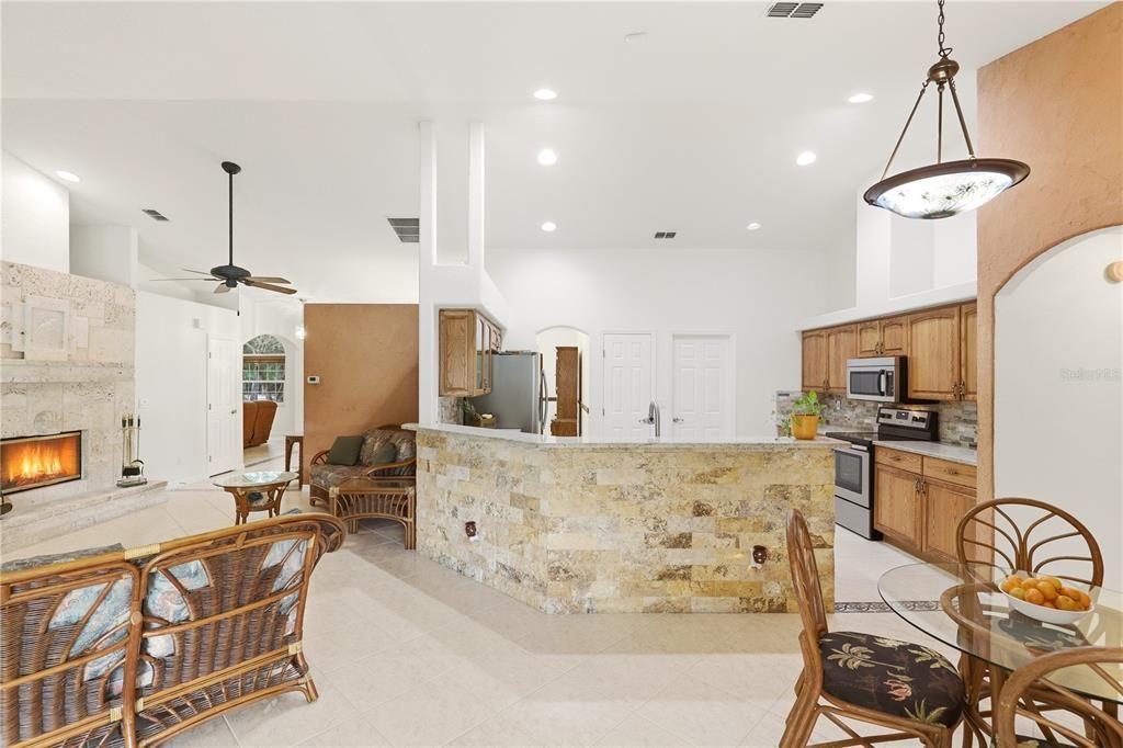 For Sale: $850,000 (3 beds, 3 baths, 2312 Square Feet)