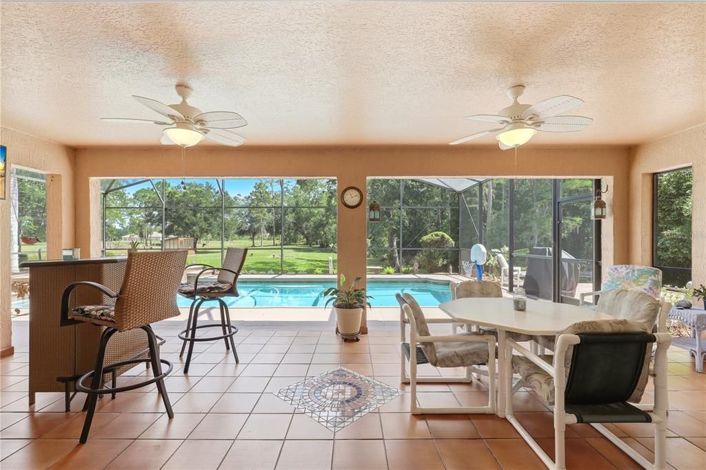 For Sale: $850,000 (3 beds, 3 baths, 2312 Square Feet)