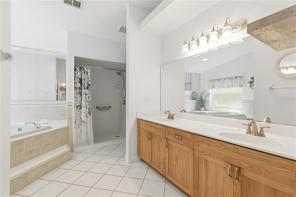 For Sale: $850,000 (3 beds, 3 baths, 2312 Square Feet)