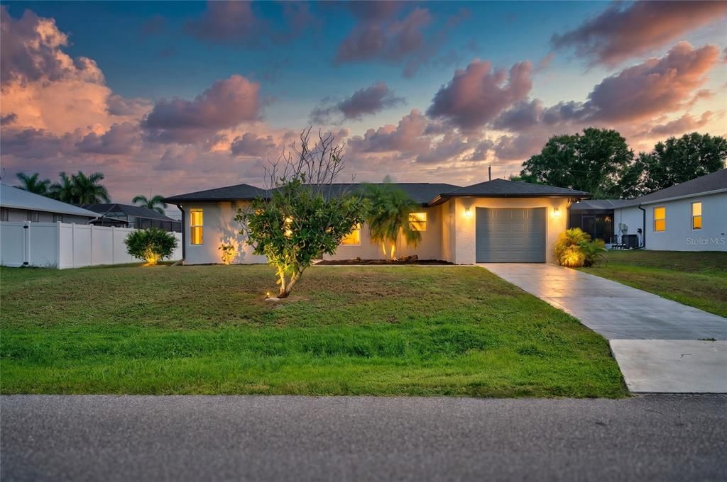 For Sale: $315,000 (3 beds, 2 baths, 1287 Square Feet)