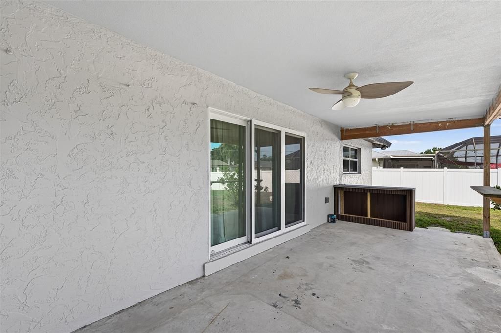 For Sale: $315,000 (3 beds, 2 baths, 1287 Square Feet)